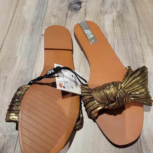 NWT bronze Zara bow flats - Picture 2 of 4